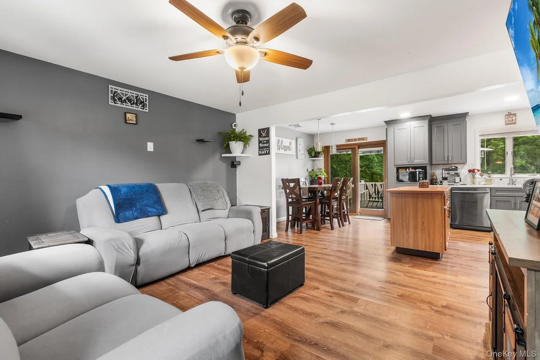 Photo of 11 Sharon Drive