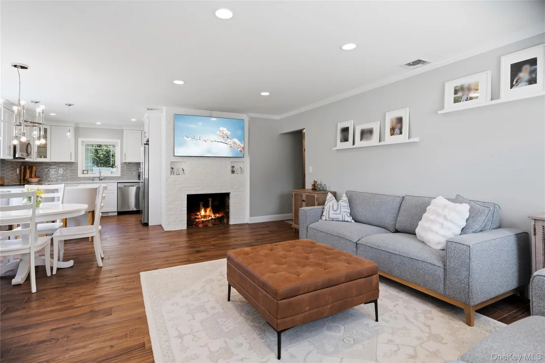 Photo of 51 Fox Boulevard