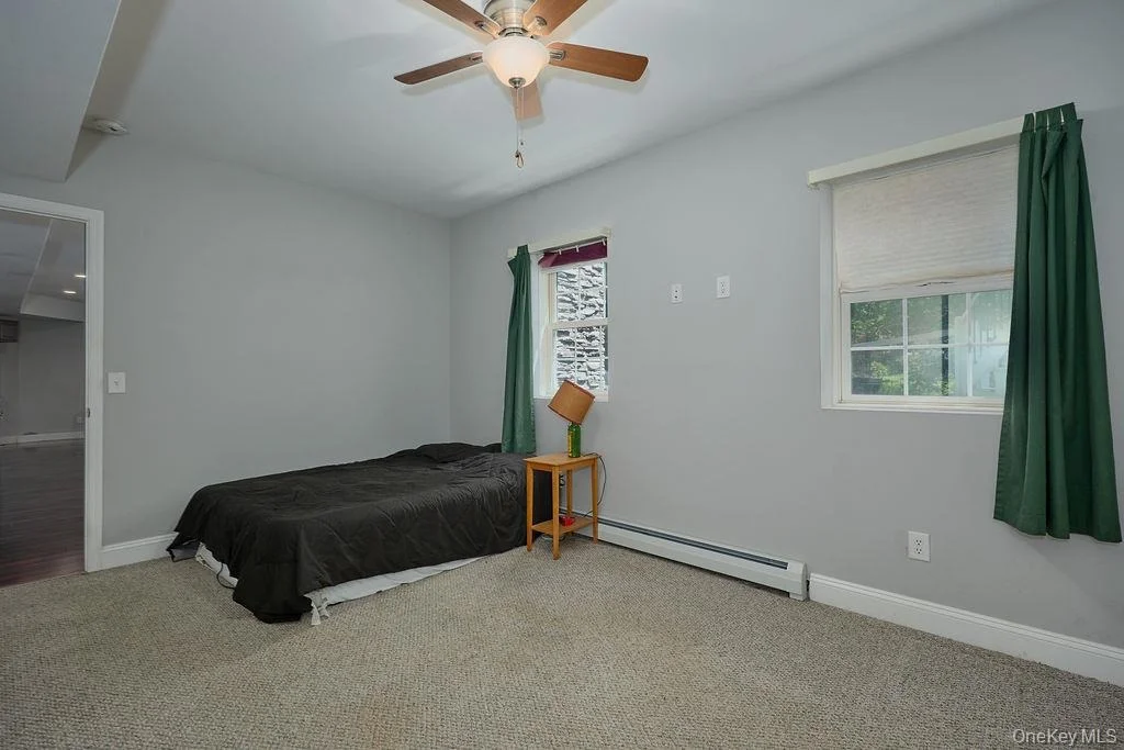 Photo of 90 River Road