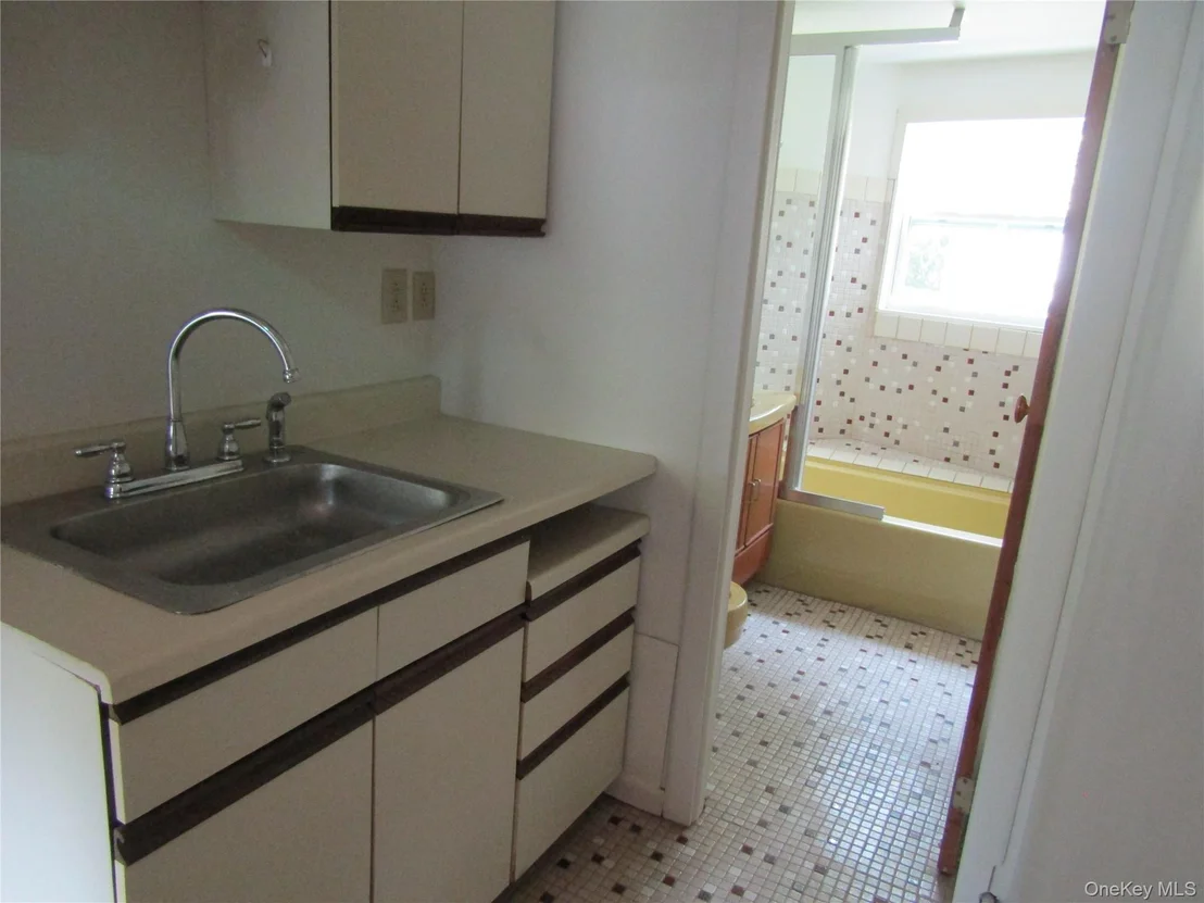 Photo of 374 Sprout Brook Road