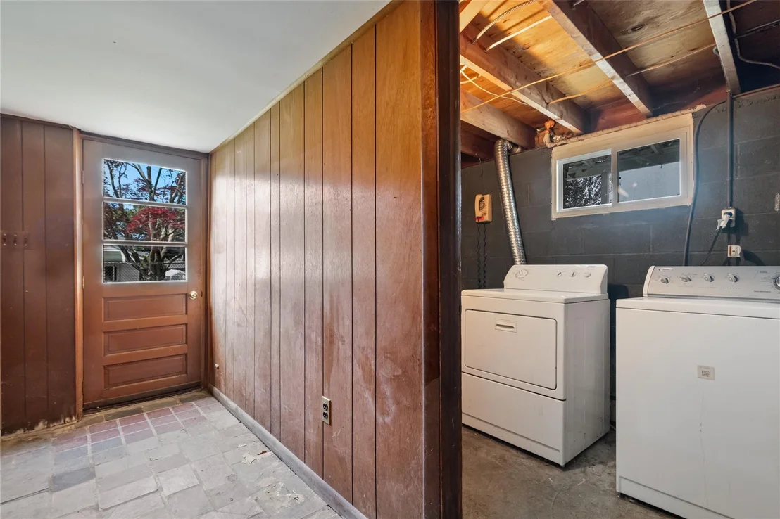 Photo of 156 2nd Street