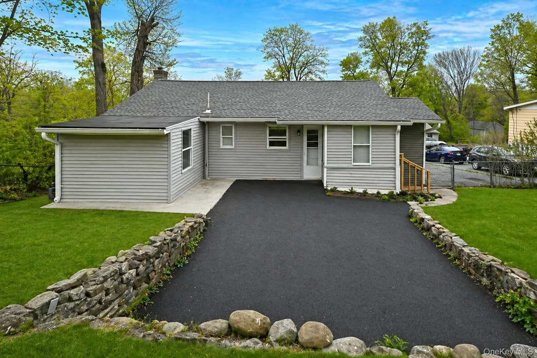 Photo of 19 Beverly Trail