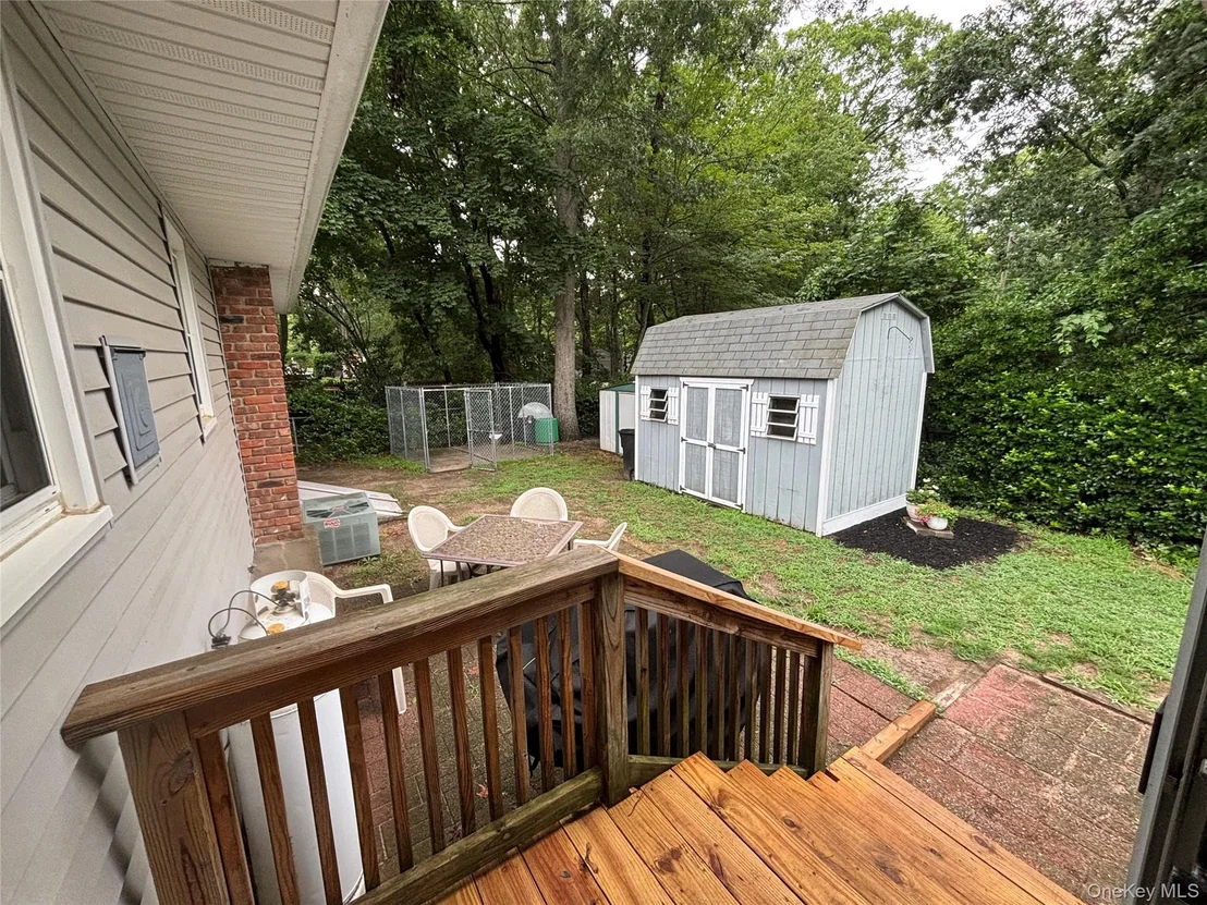 Photo of 72 Fanning Boulevard