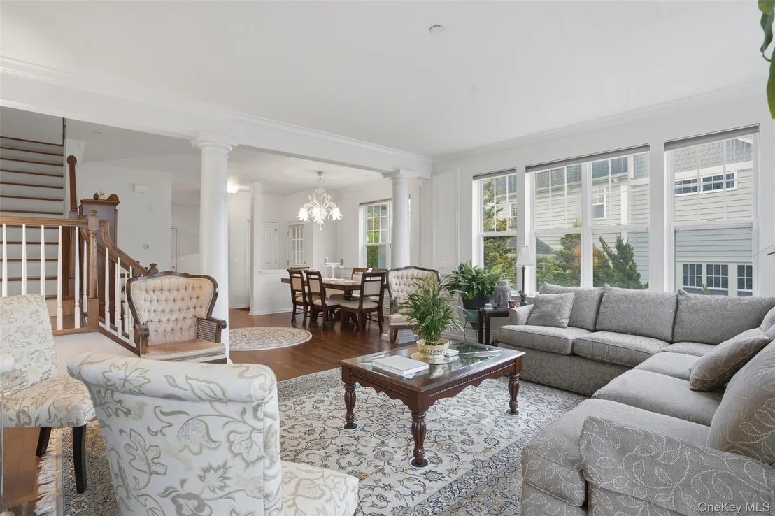 Photo of 136 Hudson Pointe Drive