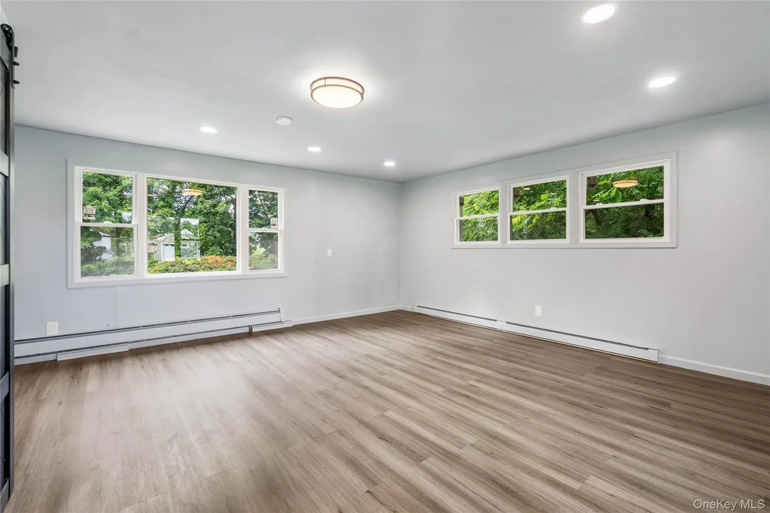 Photo of 14 Windsor Drive
