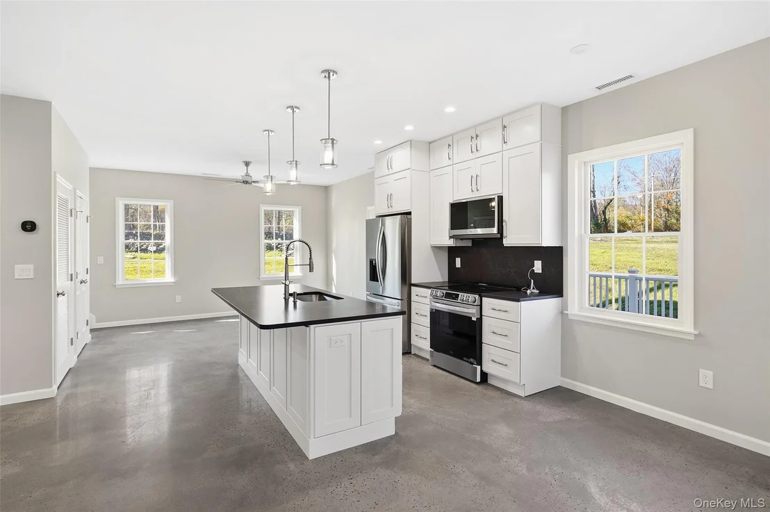Photo of 40 Cushman Road