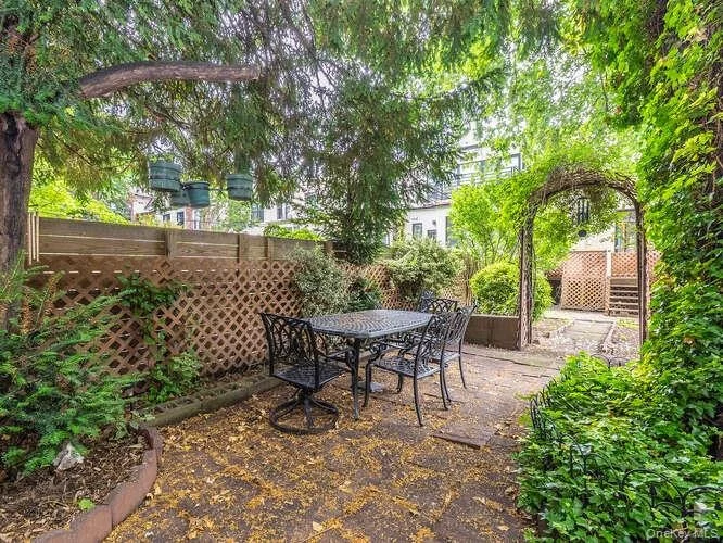 Photo of 17 Clarkson Avenue