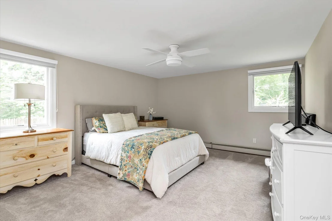 Photo of 15 Bluff Circle