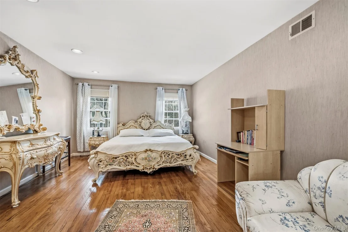 Photo of 8 Pine Drive
