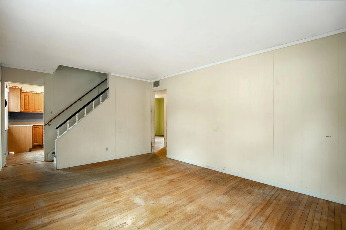 Photo of 882 King Street