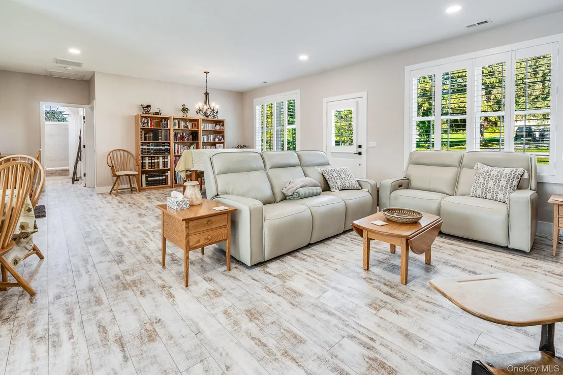 Photo of 200 Sunset Drive