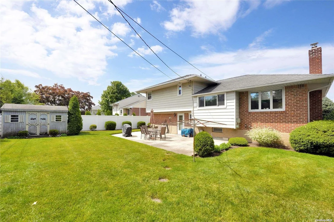 Photo of 25 Redwood Drive