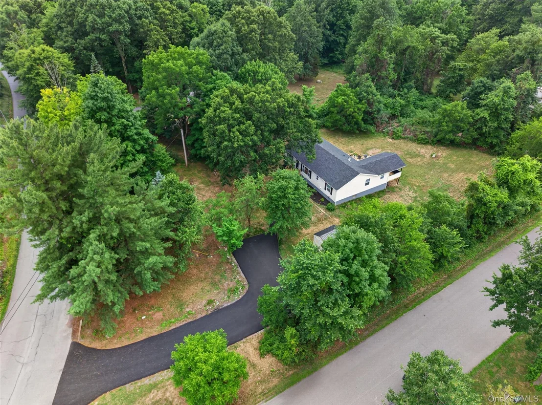 Photo of 140 Rabbit Run Road