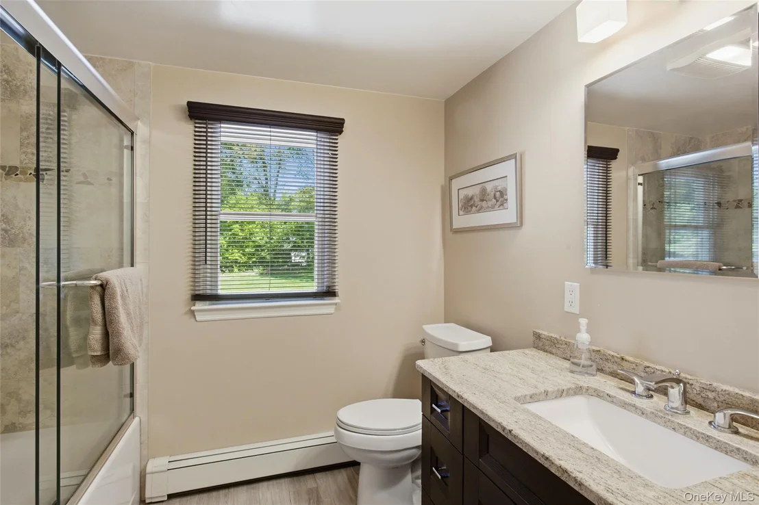 Photo of 32 Meadow Ridge Road