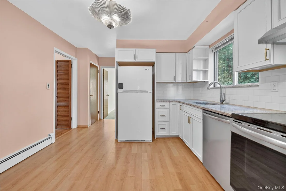 Photo of 603 Foxhurst Road