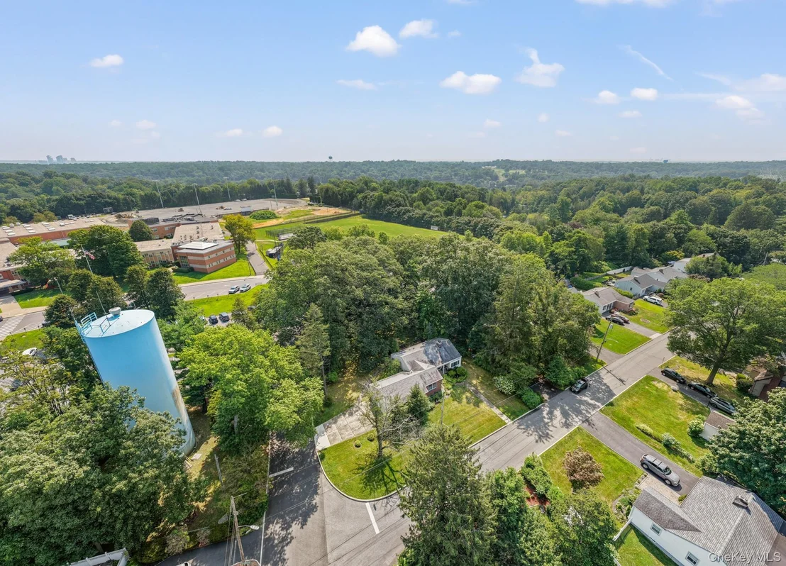 Photo of 33 Overlook Road
