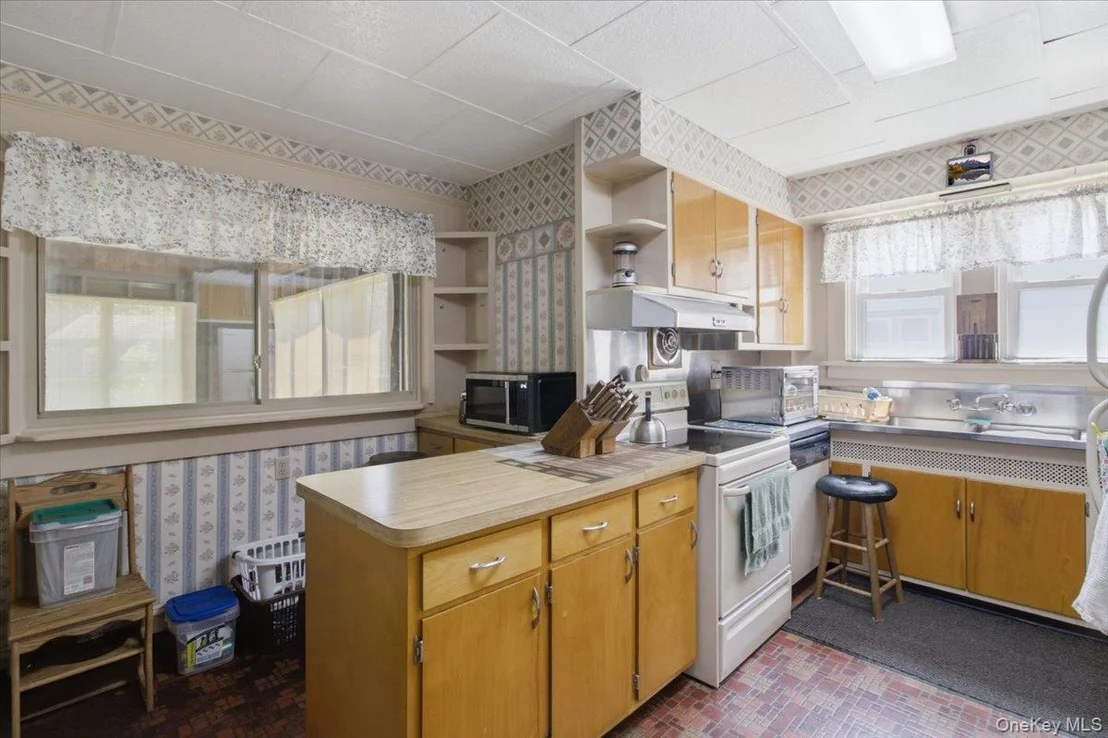 Photo of 166 Spring Street