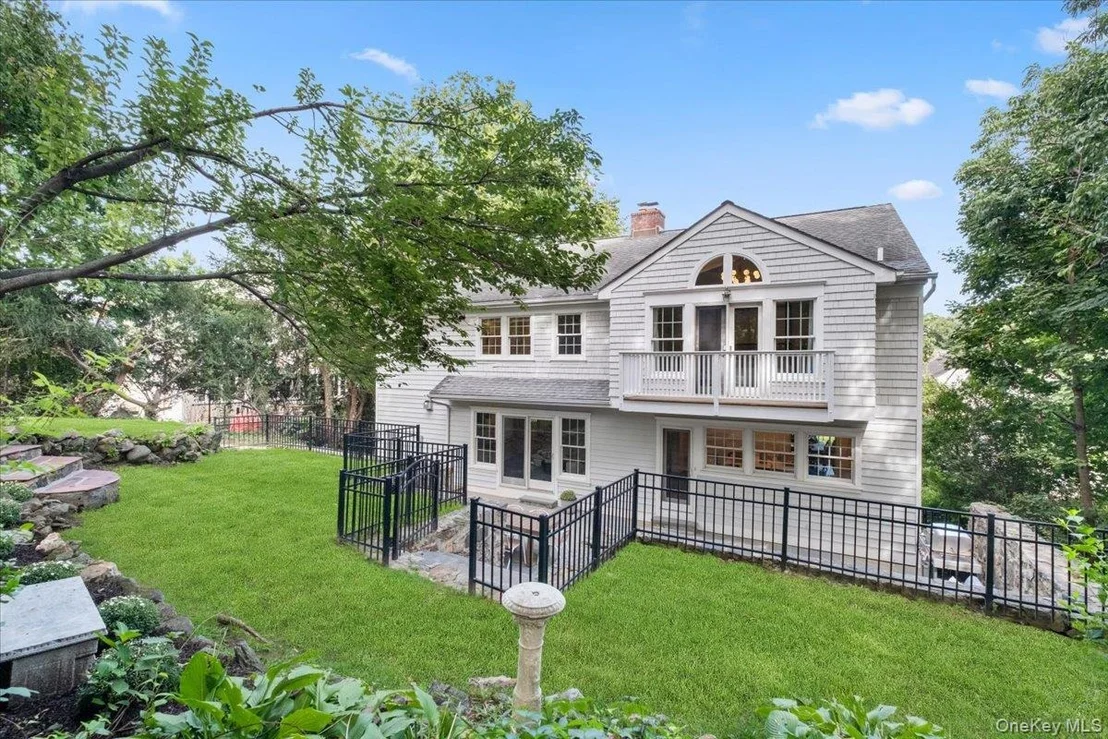 Photo of 8 Lyons Place