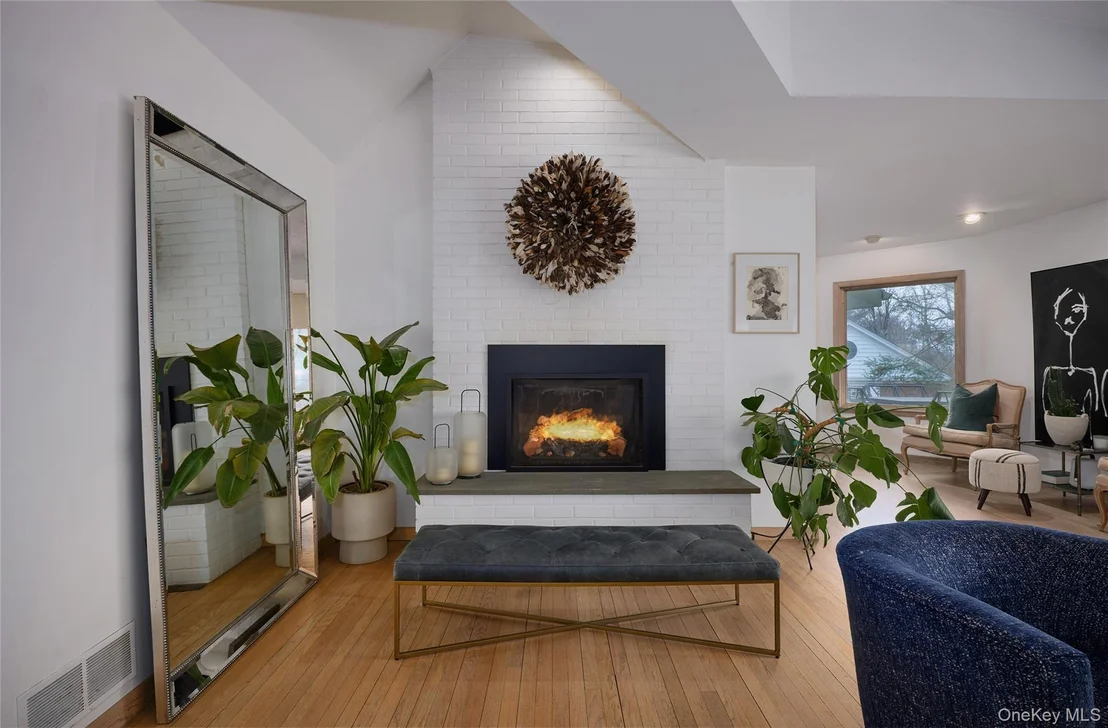 Photo of 90 Cedar Avenue
