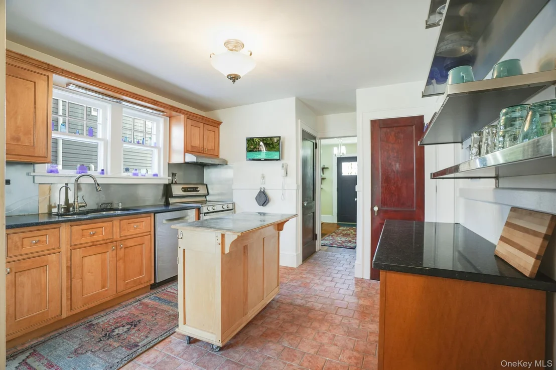 Photo of 31 Wilson Boulevard