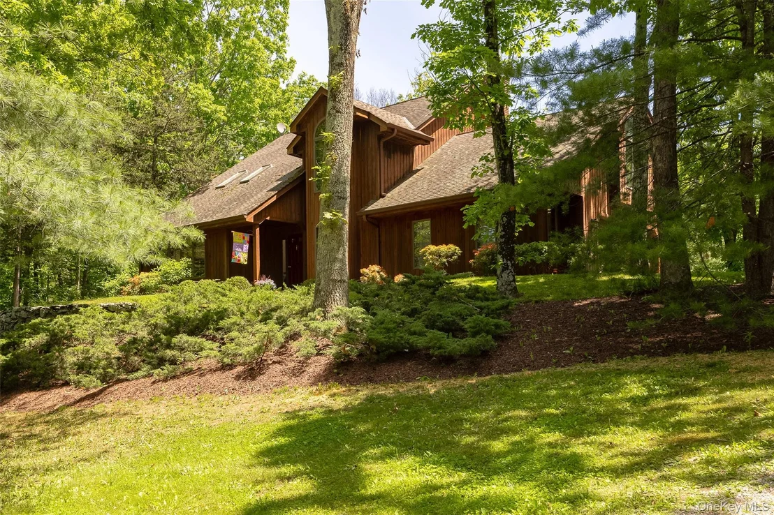 Photo of 44 Eleanor Drive