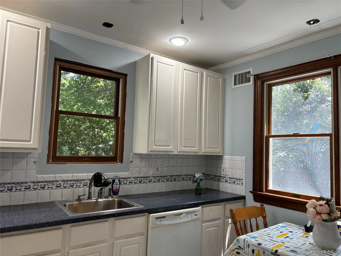 Photo of 92 Walnut Street