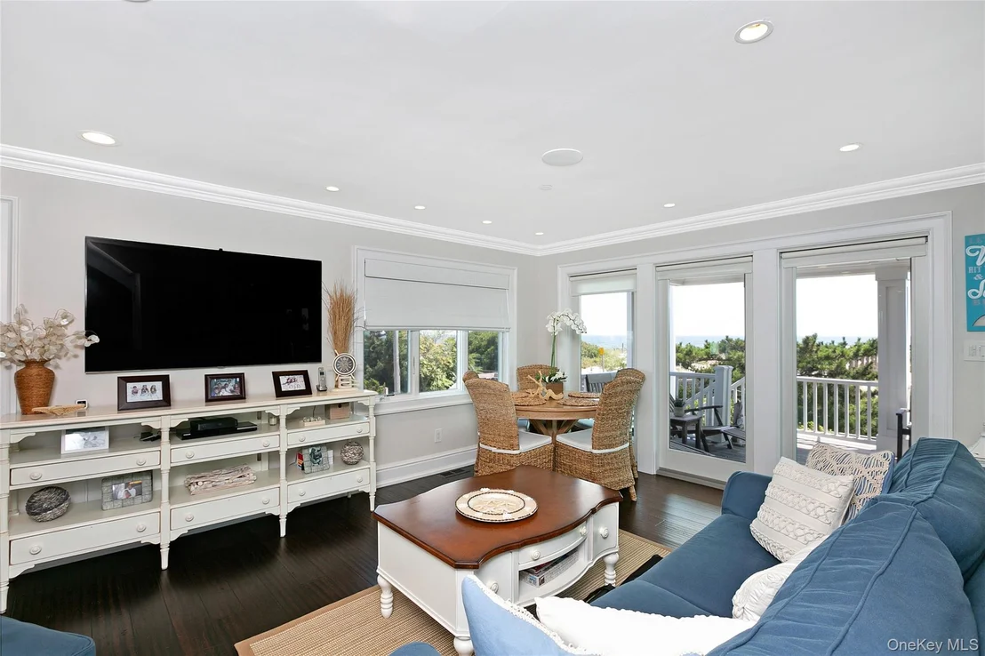 Photo of 879 Oceanfront