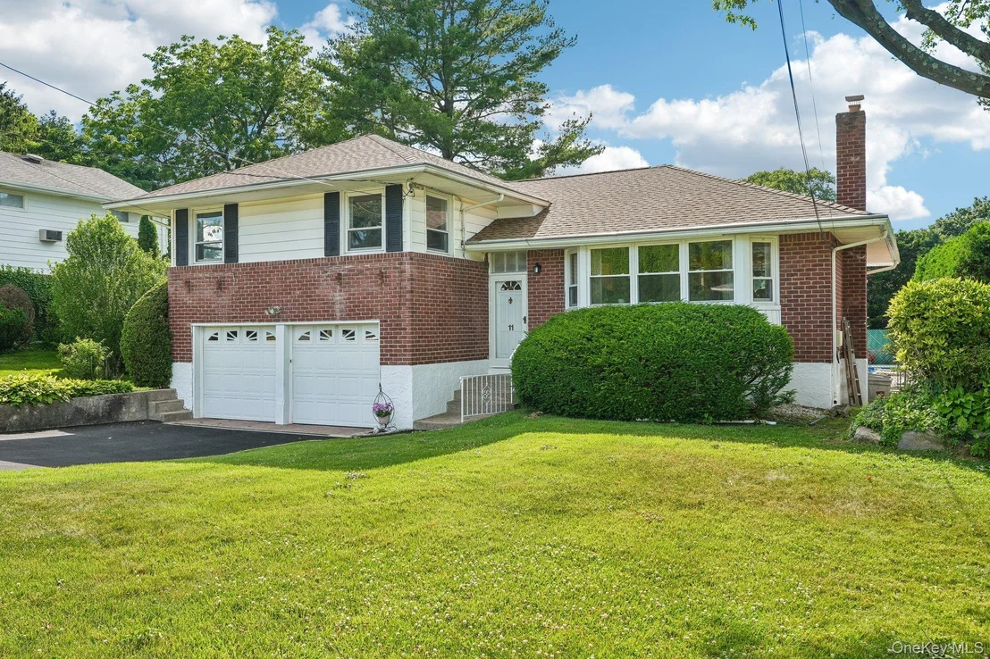 Photo of 11 Lenroc Drive