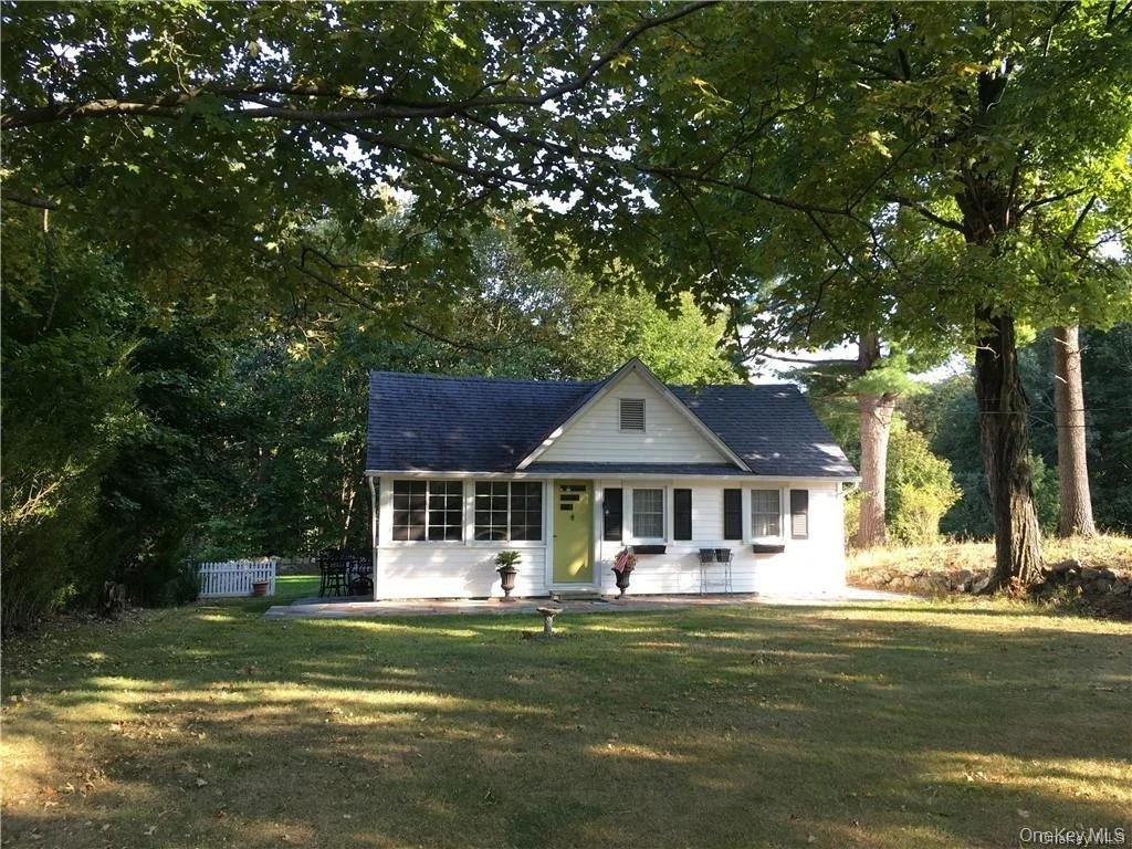 Photo of 651 Lakes Road