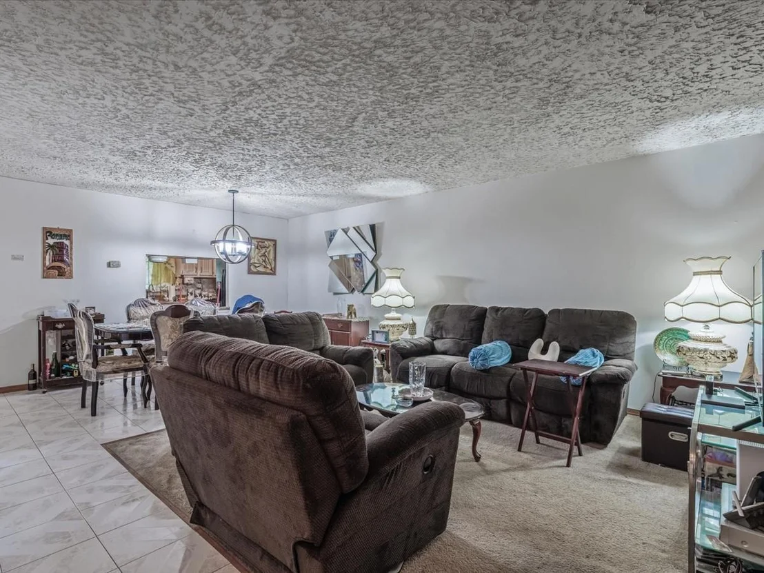 Photo of 453 Christopher Avenue