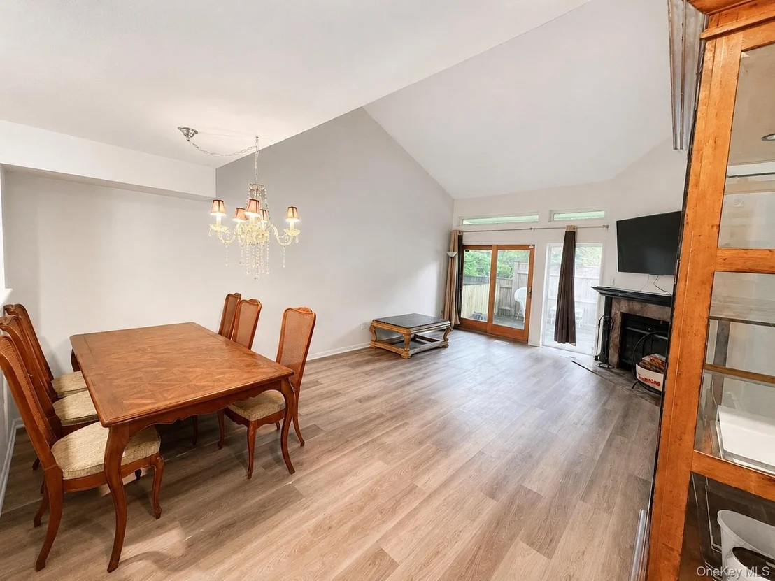 Photo of 40 Waterside Close
