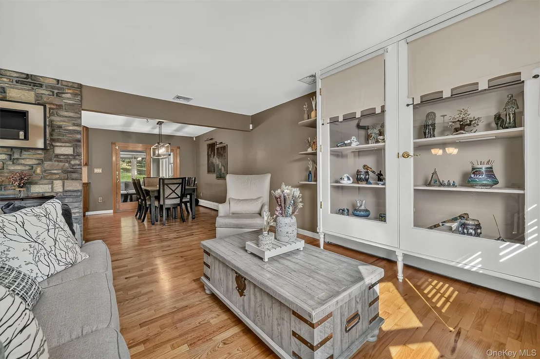 Photo of 10 Pine Drive