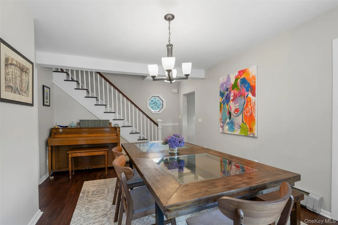 Photo of 315 Maple Avenue