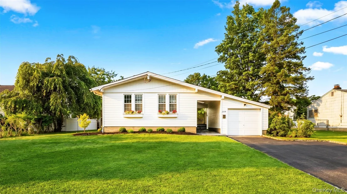 Photo of 209 Loop Drive
