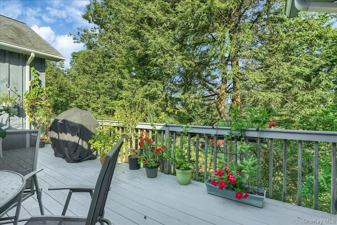 Photo of 20 Overlook Drive