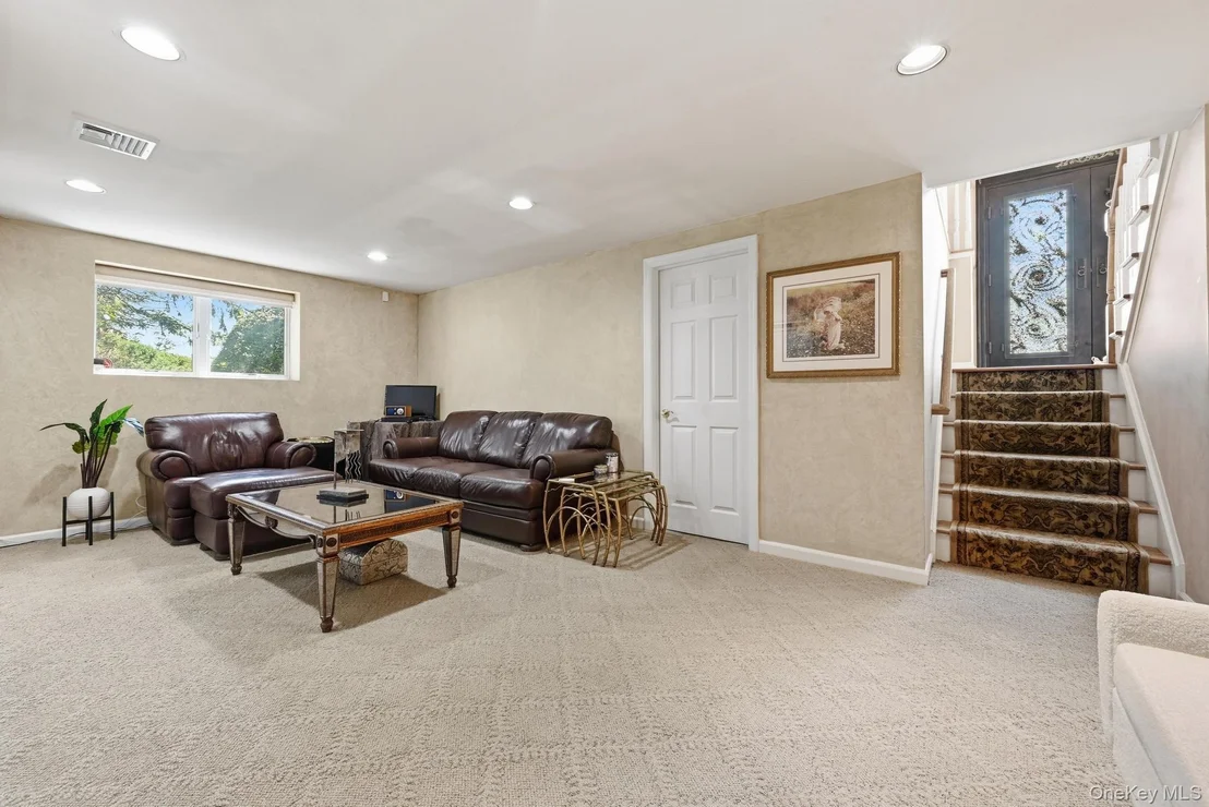 Photo of 8 Herkimer Avenue