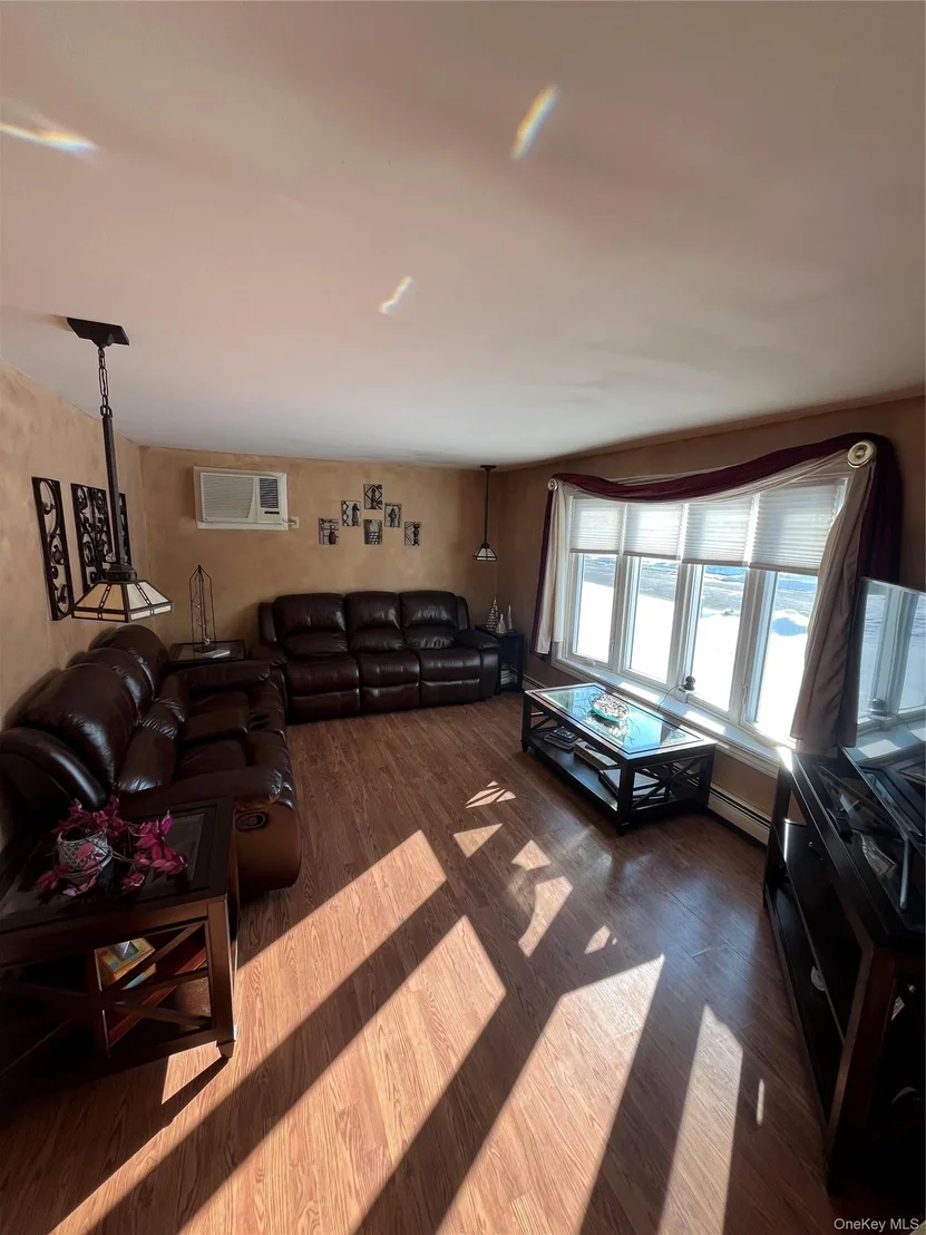 Photo of 33 Lincoln Circle