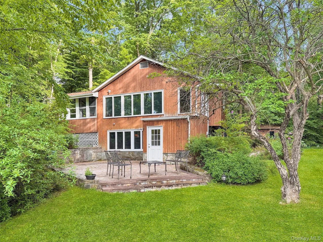 Photo of 24 Lake Celeste Drive