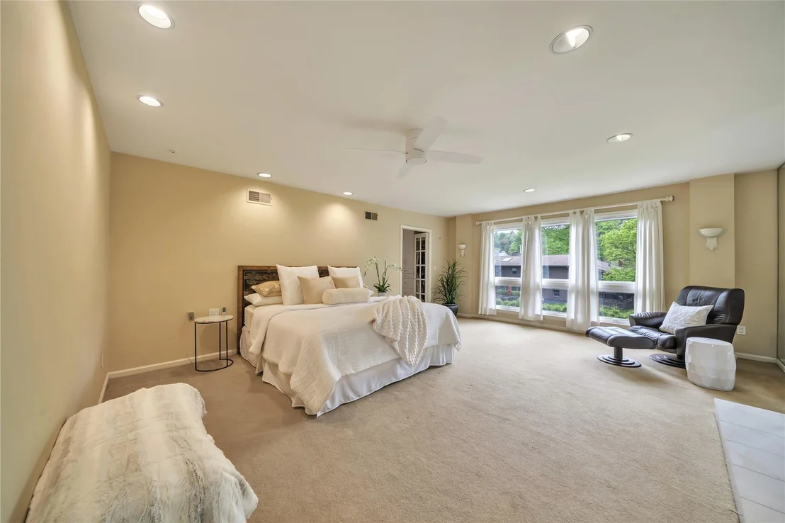 Photo of 4 Bobby Close