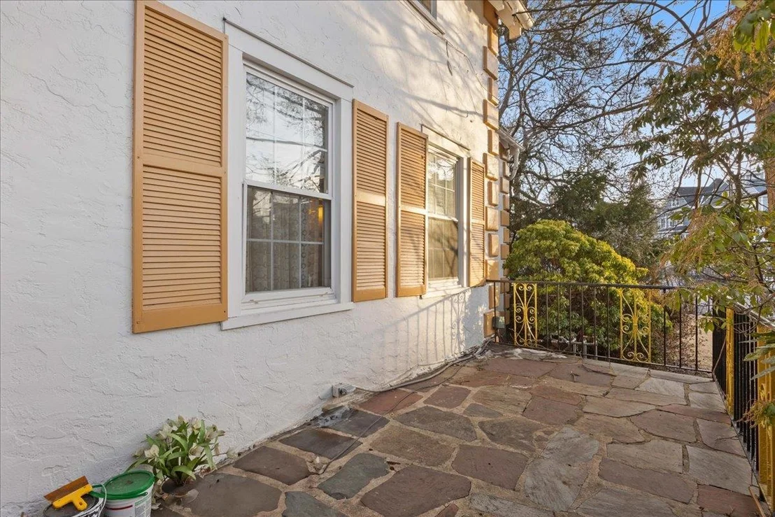 Photo of 319 Summit Avenue
