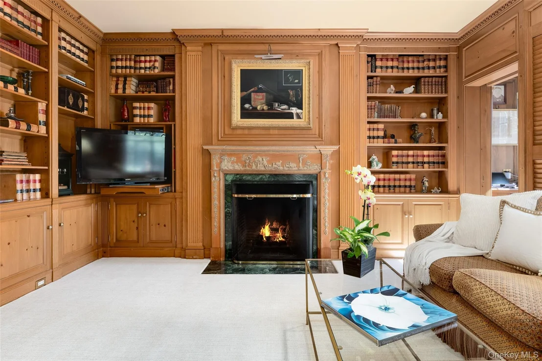 Photo of 294 Sterling Road