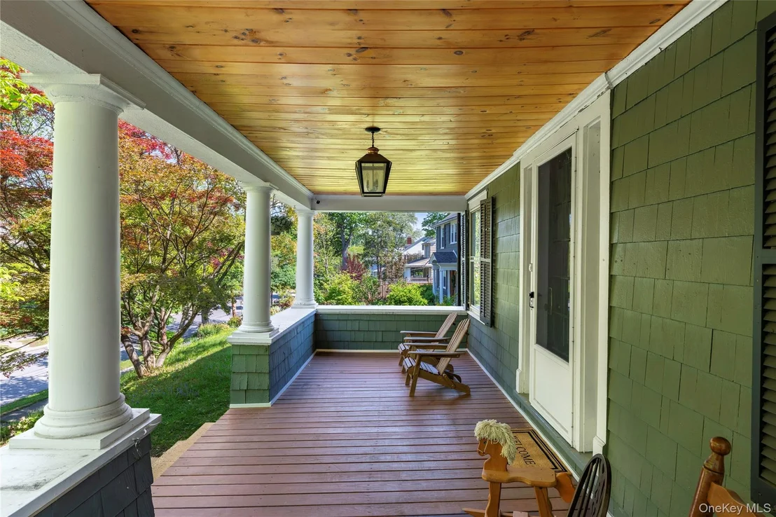 Photo of 21 Barnard Avenue