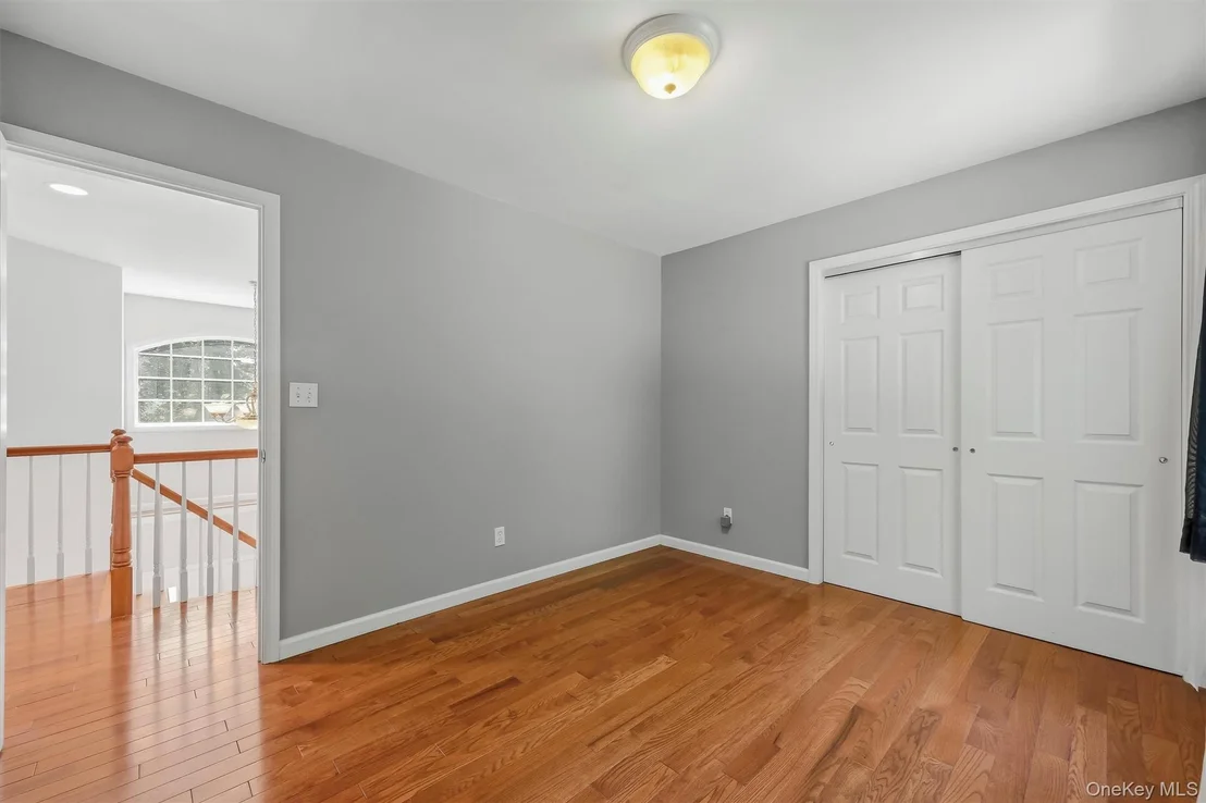 Photo of 32 Robinson Lane