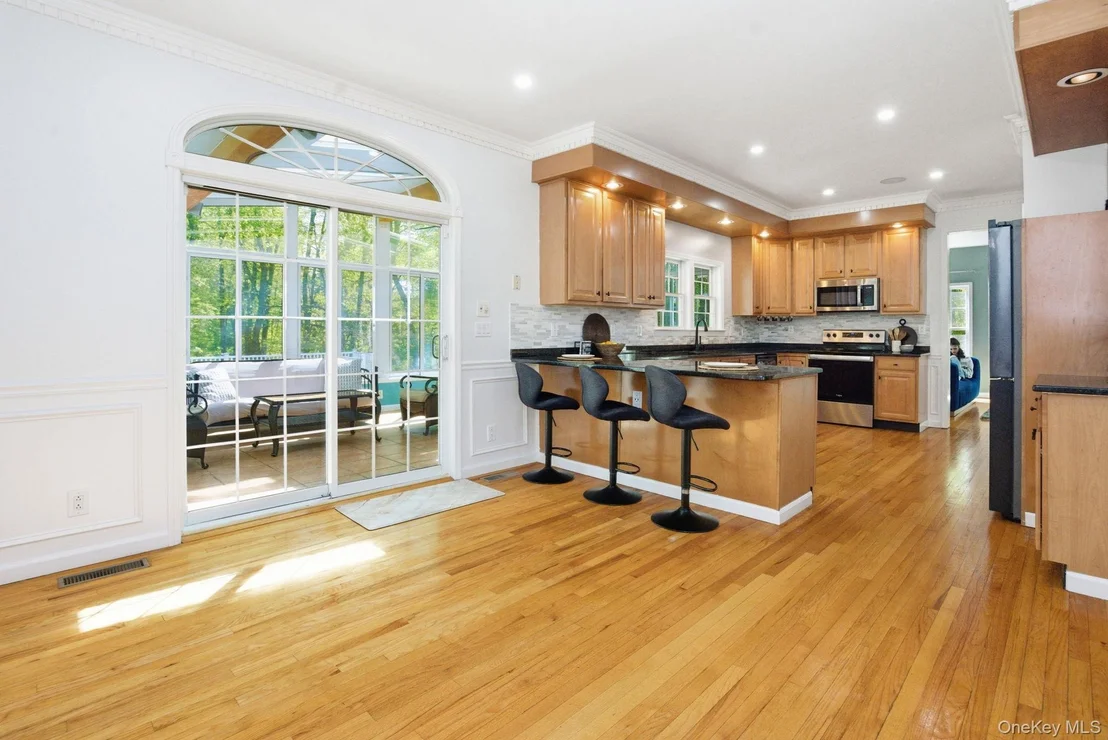 Photo of 28 Sassinoro Drive