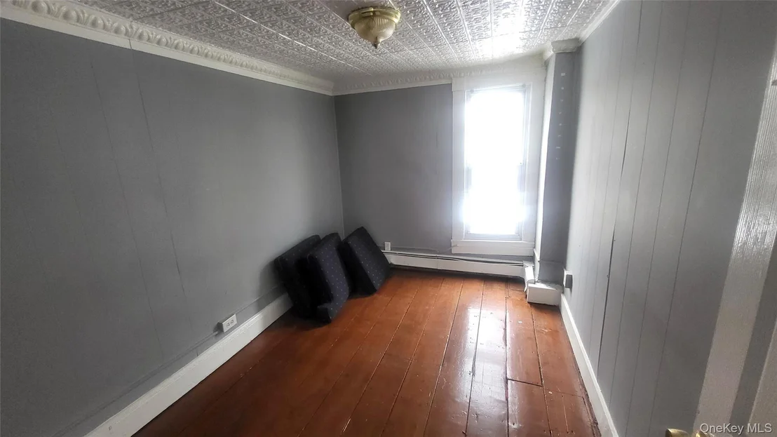 Photo of 164 Thompson Street