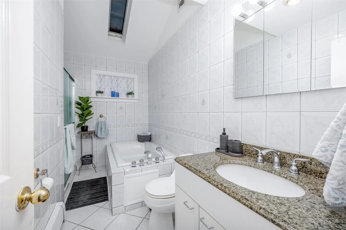 Photo of 3423 Westminster Road