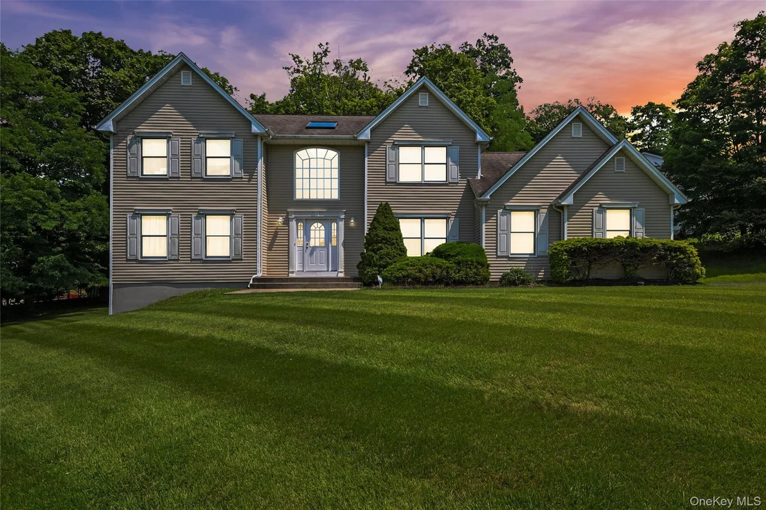 Photo of 14 Roble Road