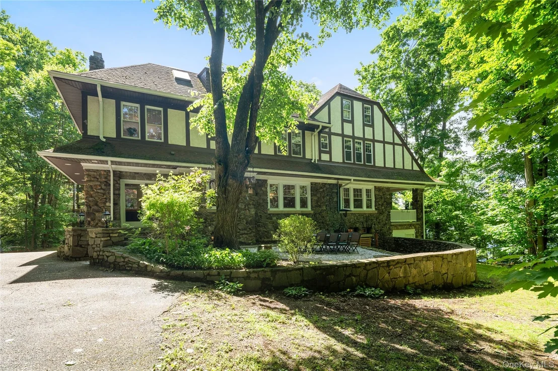 Photo of 13 Chadwick Road