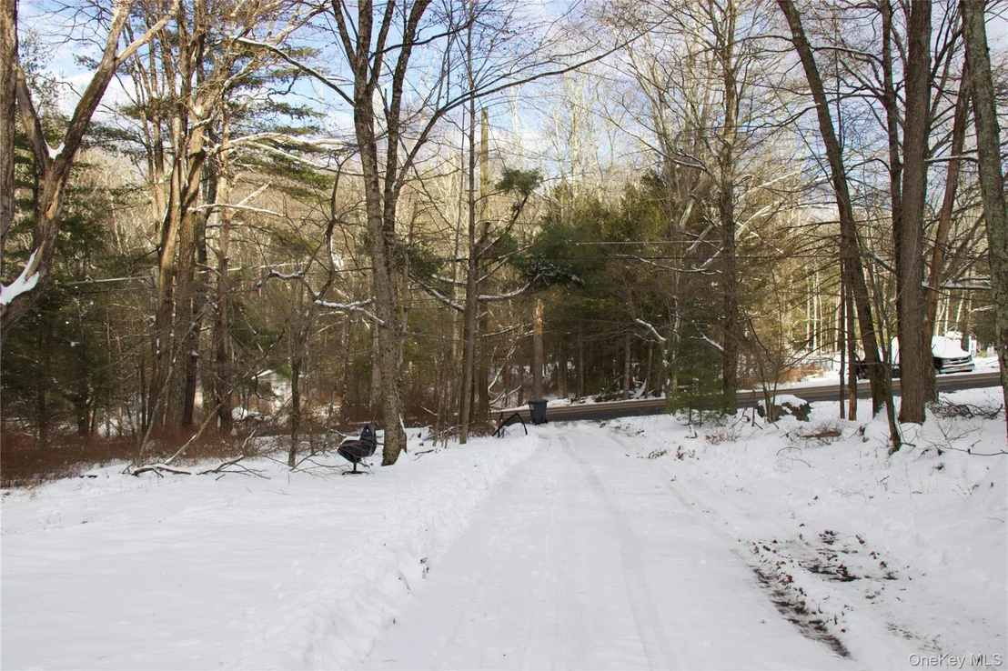 Photo of 741 Peenpack Trail
