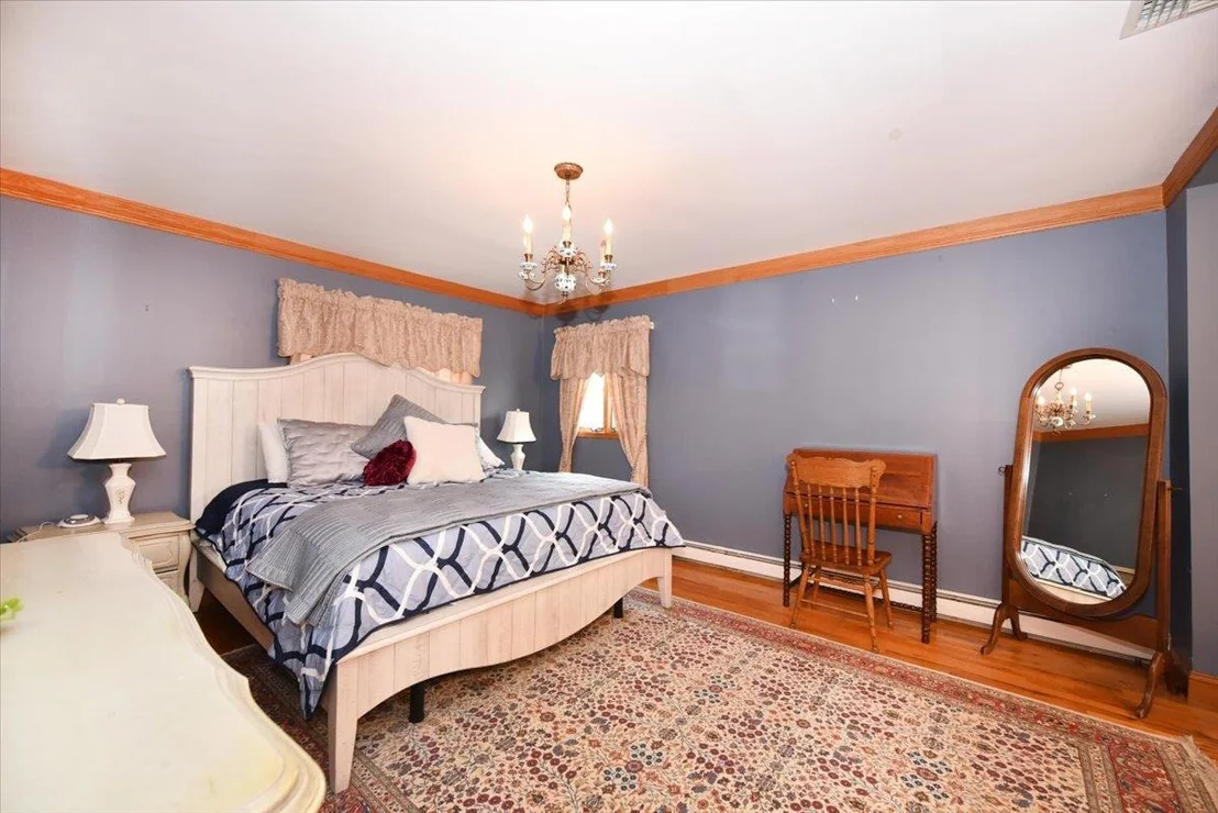 Photo of 41 Grassy Pond Drive